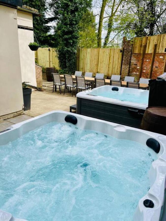 Вилла Lydney House Swaffham Sleeps 22 Экстерьер фото