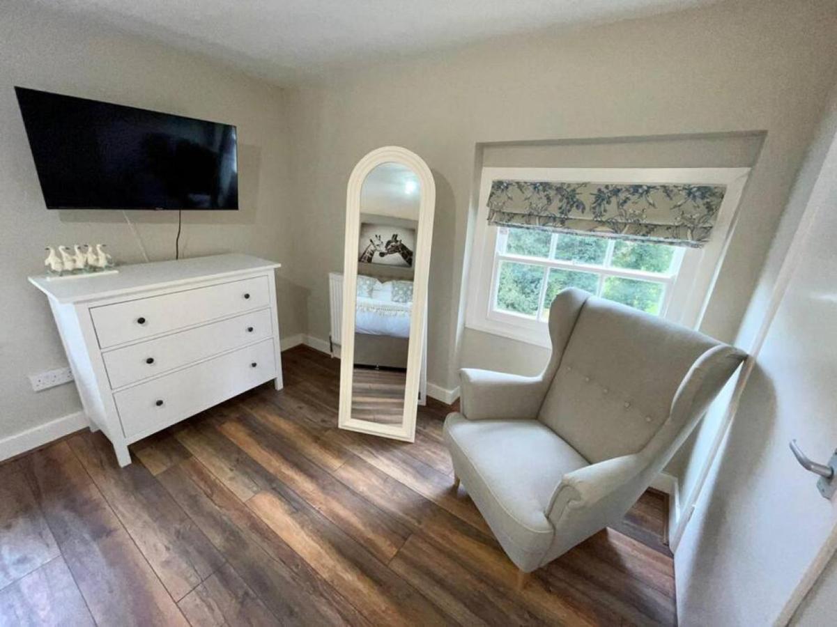 Вилла Lydney House Swaffham Sleeps 22 Экстерьер фото