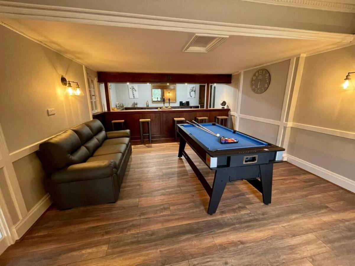Вилла Lydney House Swaffham Sleeps 22 Экстерьер фото