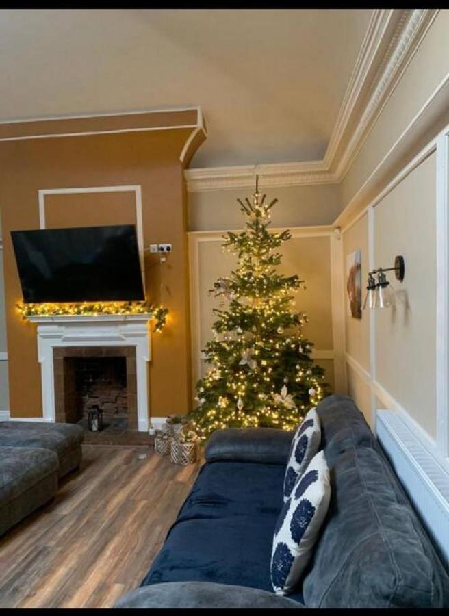 Вилла Lydney House Swaffham Sleeps 22 Экстерьер фото
