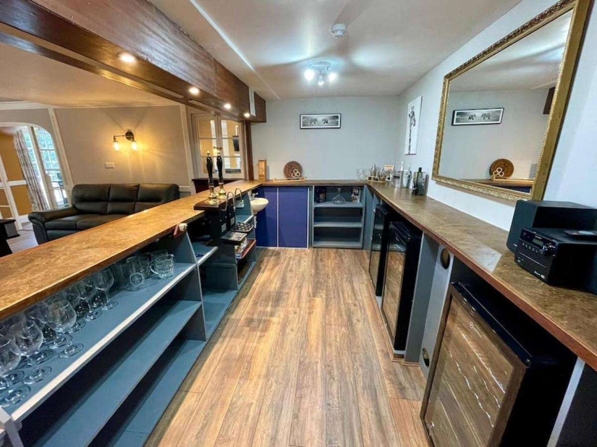 Вилла Lydney House Swaffham Sleeps 22 Экстерьер фото